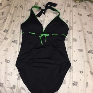 Jag Swimsuit One Piece Green and Black Halter 12